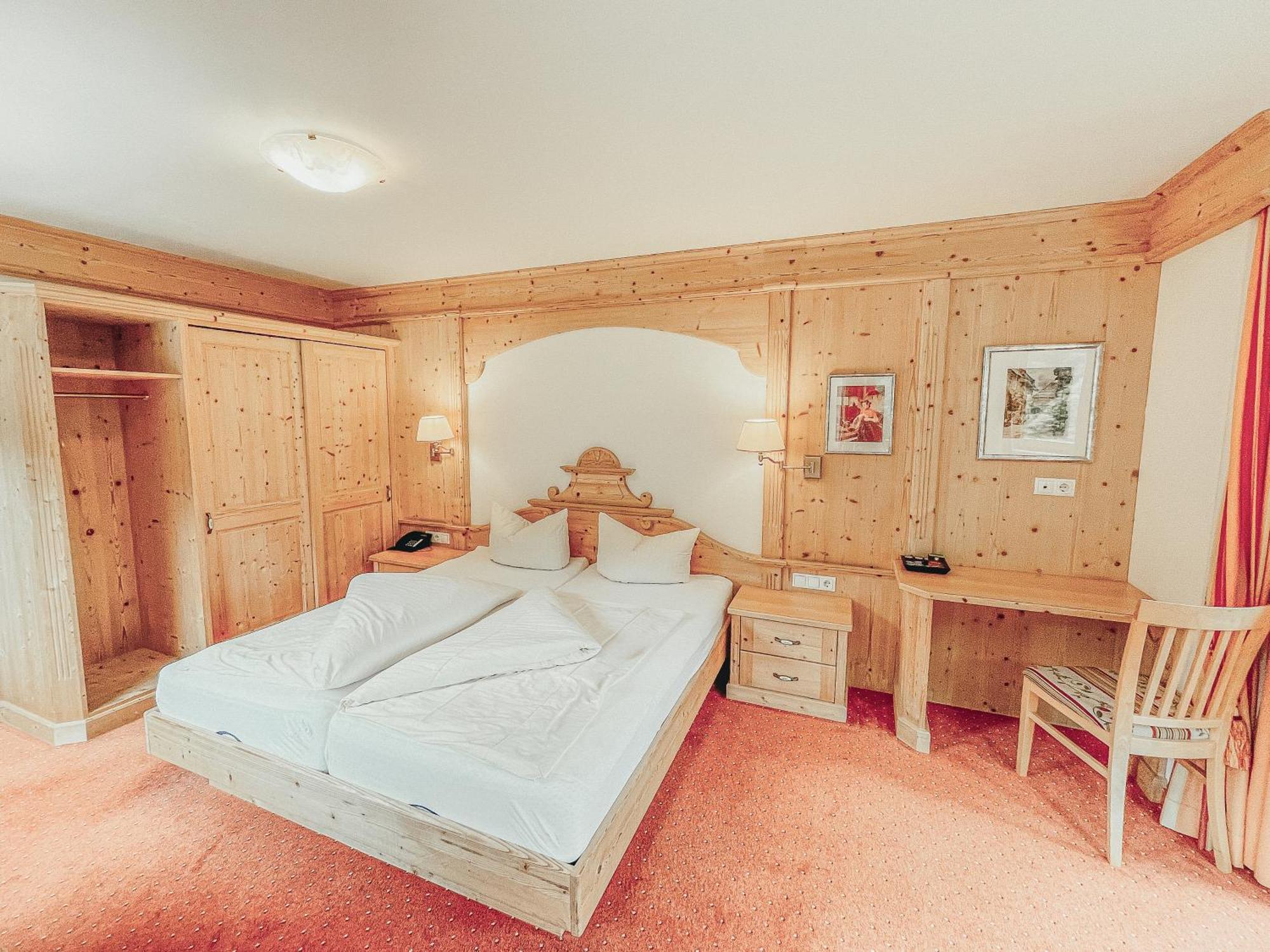 Alpenhotel Tirolerhof Gerlos Rom bilde