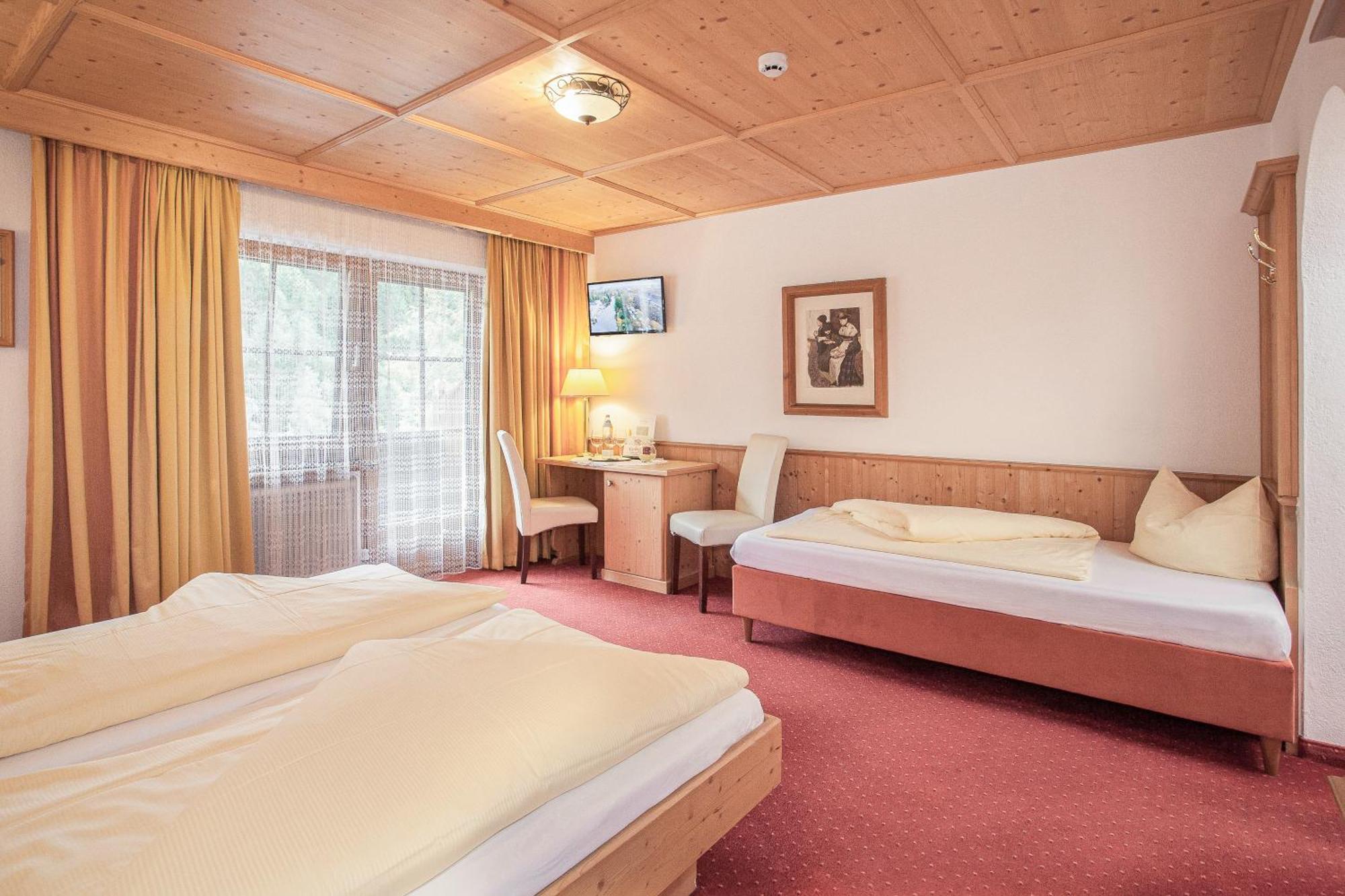 Alpenhotel Tirolerhof Gerlos Rom bilde