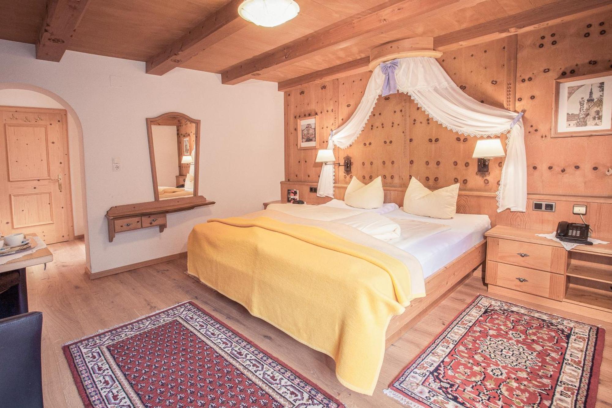Alpenhotel Tirolerhof Gerlos Rom bilde